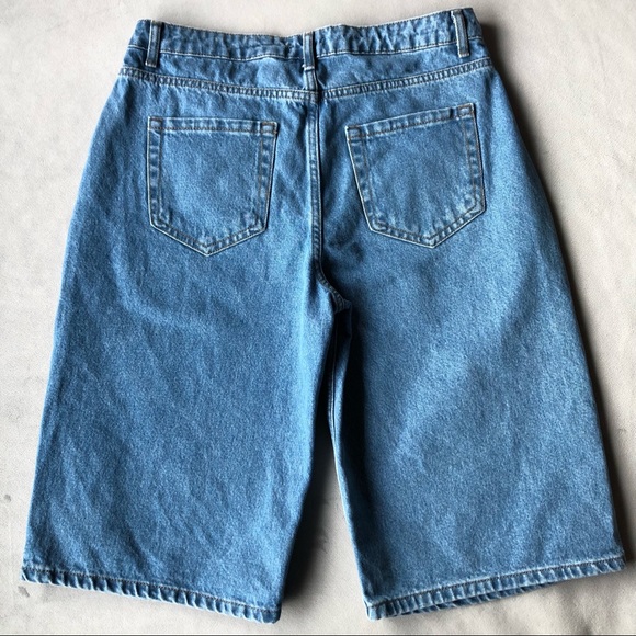 PrettyLittleThing ~ Baggy Boyfriend Longline Short ~ Women’s Size 32 Waist - Picture 4 of 13